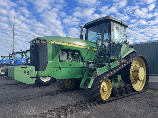 JOHN DEERE 8200T TRACK TRACTO